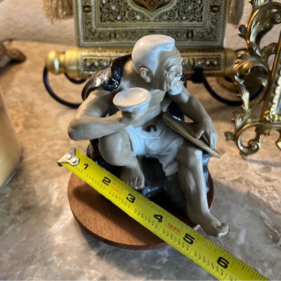 Vintage Shiwan Chinese Mudman Statue Figurine-5.5”x5” Sitting Old Man Eating. - Picture 7 of 10